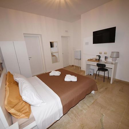 Locazione Turistica Dello Stretto Hotell Messina Eksteriør bilde